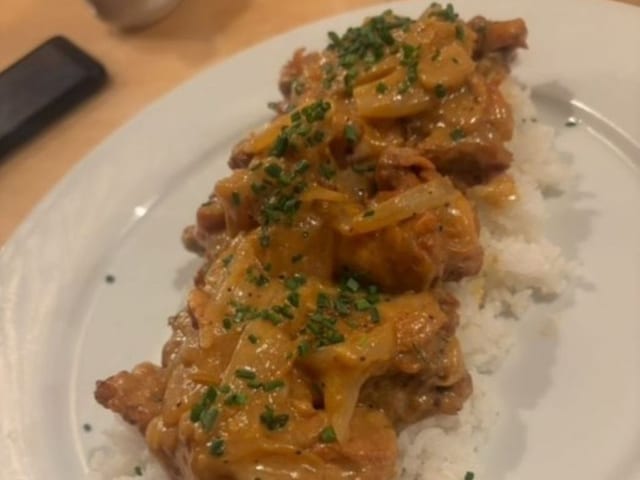 Mama D's Estufao.