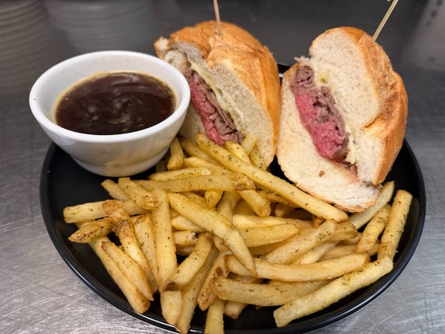 French Dip W/ au jus.